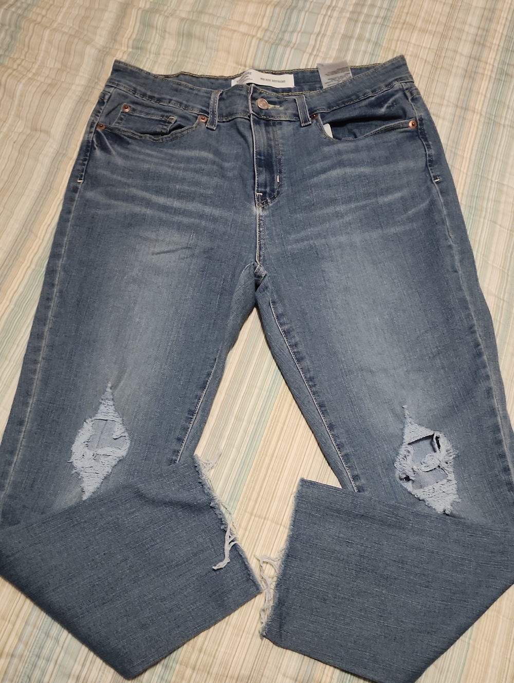 Signature by Levi Strauss Light Blue Skinny Jeans with Knee Rips
